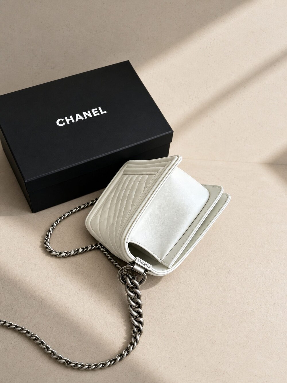 Chanel White Quilted Lambskin Boy Medium Shoulder Bag with Chain Strap - Picture 5 of 5